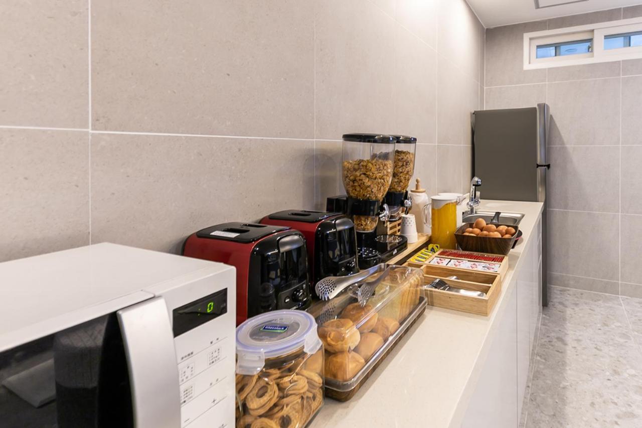 Browndot Hotel Sasang Renecite Пусан Екстериор снимка